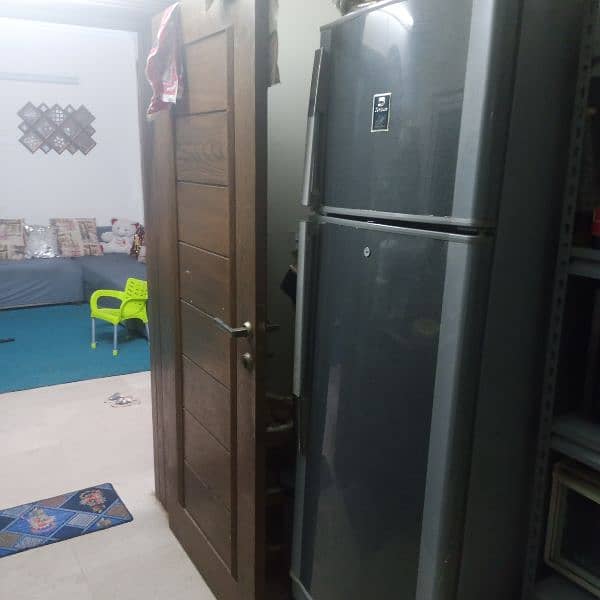 Dawlance fridge best condition 7