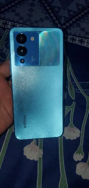 infinix note 12 8/128 with Box and charger 4