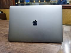 Macbook pro 2018 i7