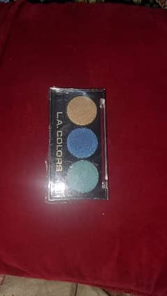 L. A colors 3 color eyeshadow palette