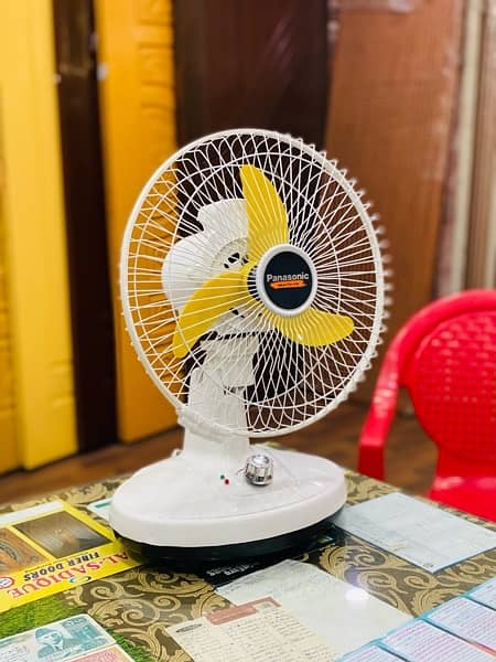 Chargeable Table Fan 5