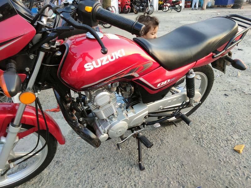 Suzuki bike 110 4