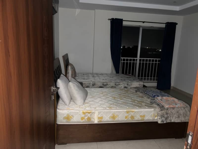 2bed room apartment furnished height 7proper phase7bahria town rwp 1