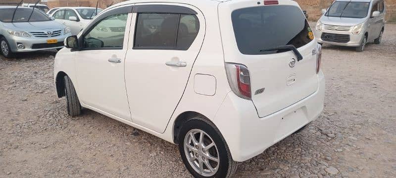 Daihatsu Mira 2012 10