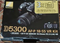 Nikon camera like new with additional lenses and microphone  with bag.