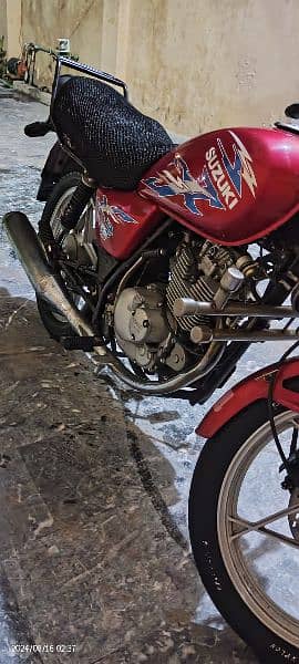 Suzuki GS 150 6