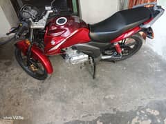 125 Suzuki gsx,self start,good average,nmbr lga ha,tubeless tire,