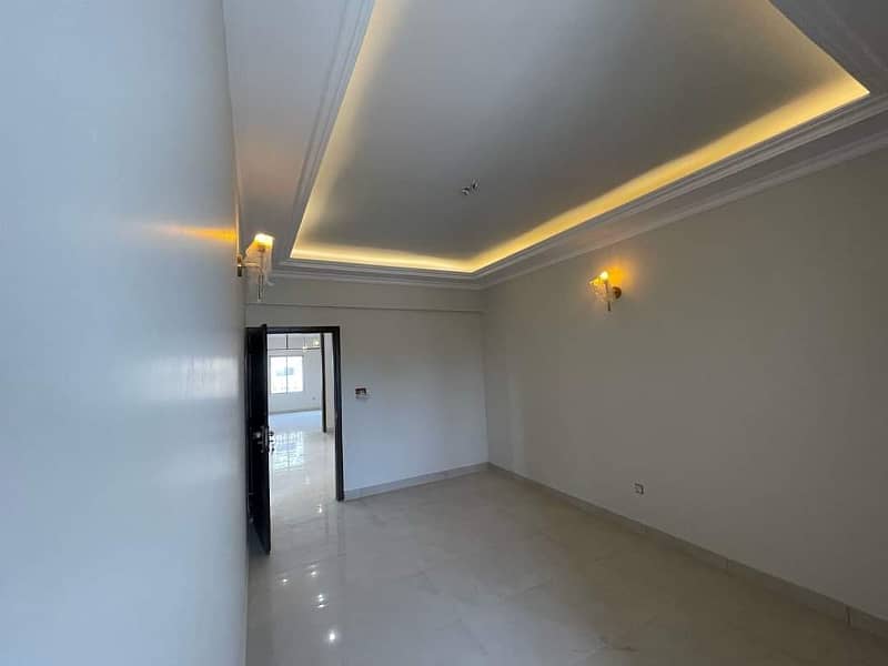 3 bedroom luxury villa available for sell in Bahria Town Karachi 15