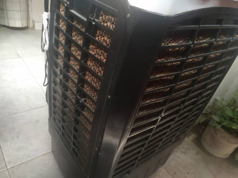 Air cooler in running condition 1