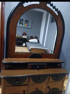 Dressing table  only 15000 
Location burewala