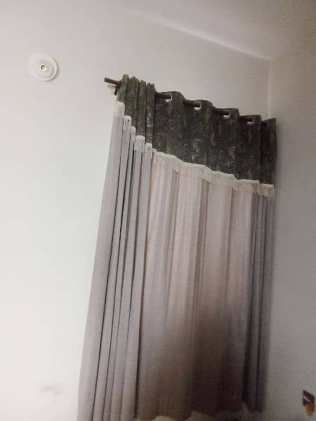 Used Curtain for sale in  bonanza jursi in  very good conduction 2