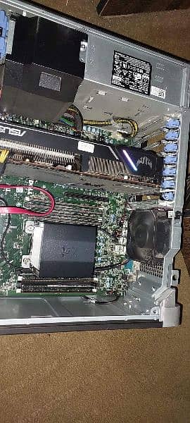 Dell  T5810 

Intel Xeon E5 1650 v4 3