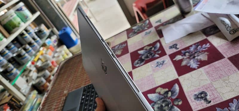 Microsoft Surface Pro (i5 8th Gen) window 11 5