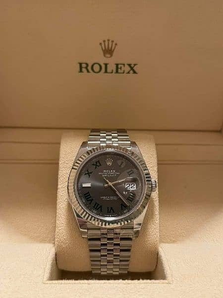 WE BUY Rolex Cartier Omega Hublot Chopard Patek Philippe Bvlgari Rado 2