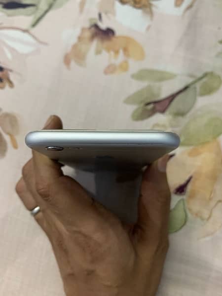 IPHONE6 64 GB SEALED PTA APPROVED 5