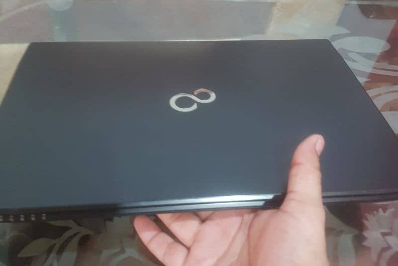 Fujitsu lifebook-A544   i3-4th generation. .  8GB RAM . 128GB SSD 7