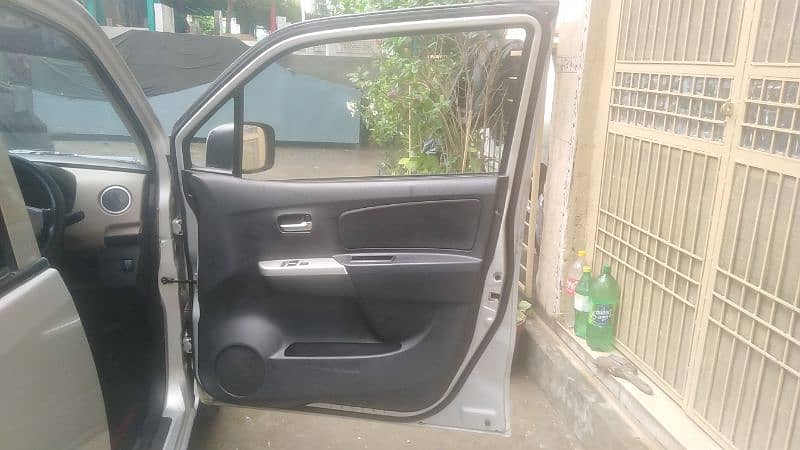 Suzuki Wagon R 2021 13