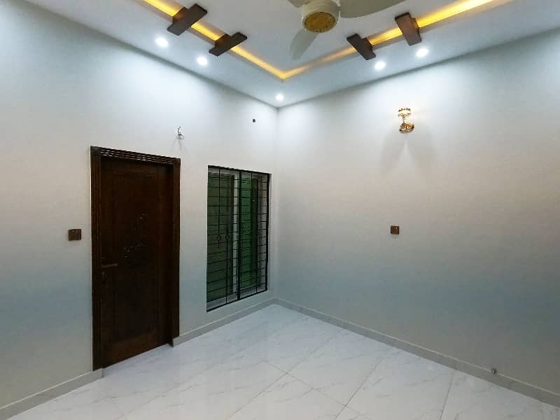 5 MARLA BRAND NEW HOUSE FOR SALE AT THE HEART OF LAHORE (ARCHITECT SOCIETY NEAR UCP) 16