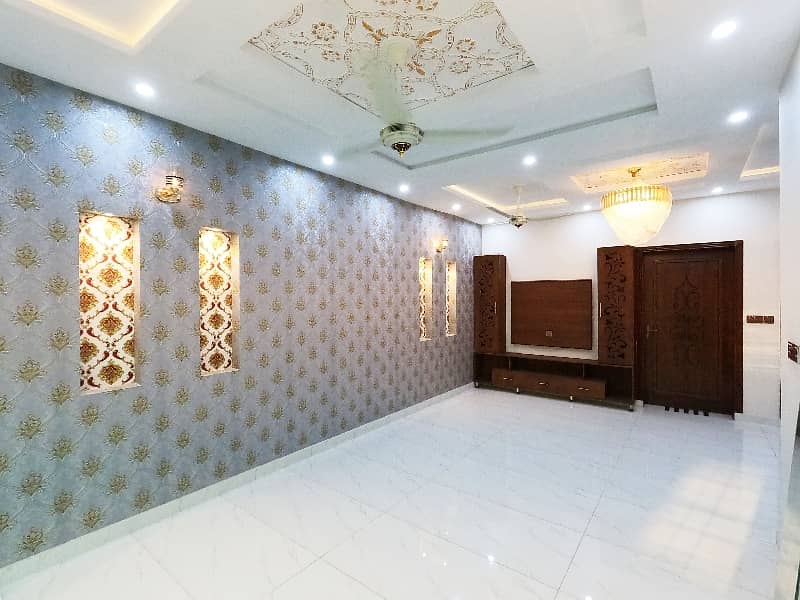 5 MARLA BRAND NEW HOUSE FOR SALE AT THE HEART OF LAHORE (ARCHITECT SOCIETY NEAR UCP) 24