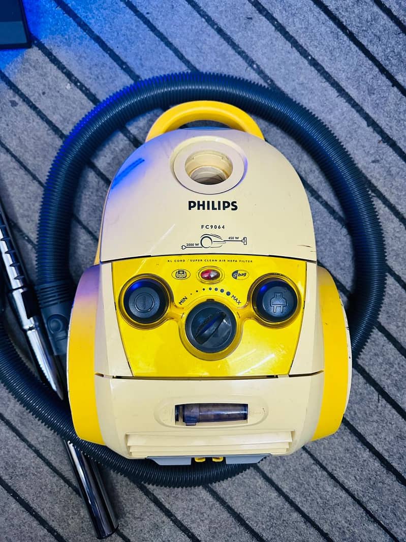 Philips vacuum cleaner all ok genuine condition 5