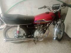 Honda 125 condition 10by10 new just by and drive