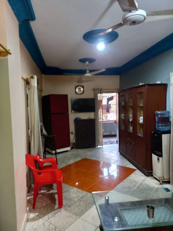 1600 Square Feet Flat For Sale In Gulshan-E-Iqbal Town 0