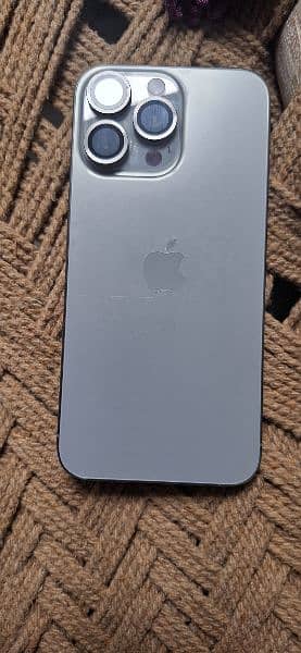 I Phone 15pro Max 10/10 BH 98. Non PTA. Color Natural Titanium 1