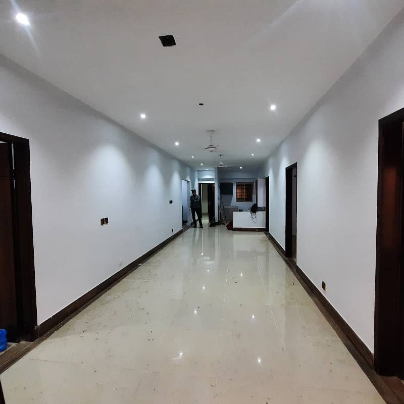 CANTT VIEW LODGES APARTMENT NEAR MALIR GATE NO. 5 KARACHI 18