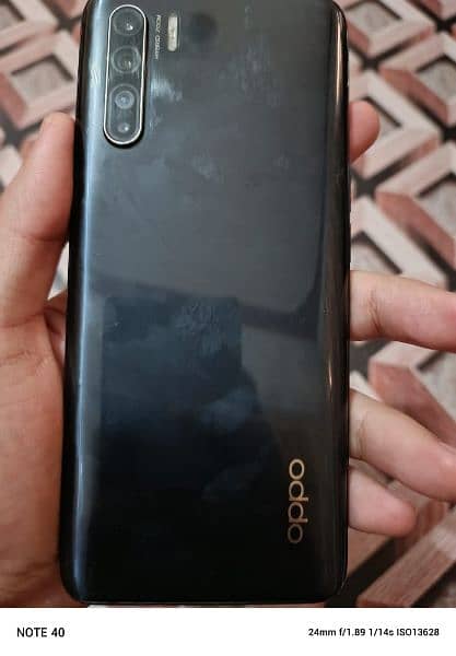 OPPO Reno 3 2