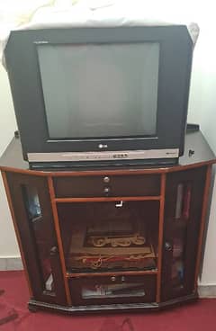 wooden tv trolly with tv excellent condation