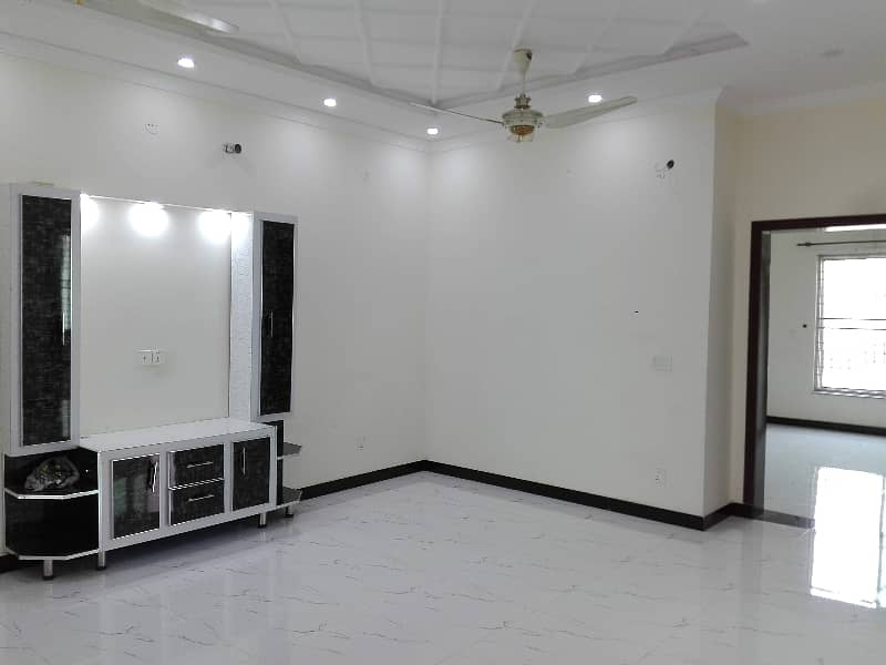 Ideal House In DHA 11 Rahbar Available For Rs. 75000 2