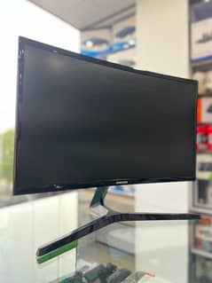 Samsung Odyssey curved gaming monitor 144hz