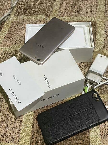 OPPO f3 with box 1