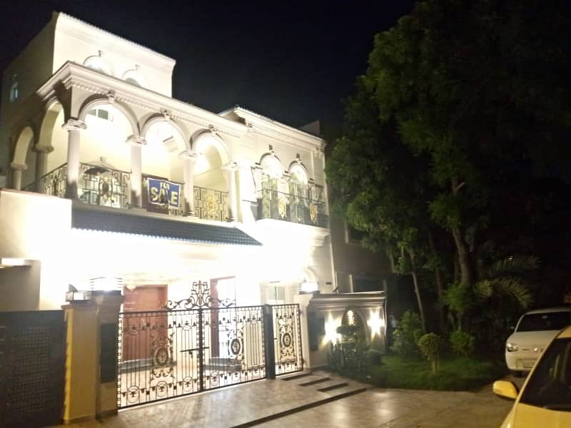 Brand New 8 Marla Beautiful House For Sale In Umar Block, Sector B, Bahria Town, Lahore 1