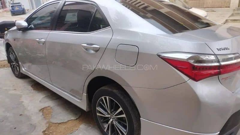 Toyota Corolla Altis 2021 5