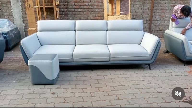 Sofa Repair, Selling & Purchasing Services 4