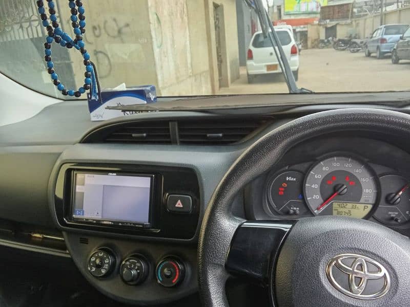 Toyota Vitz 2018 15