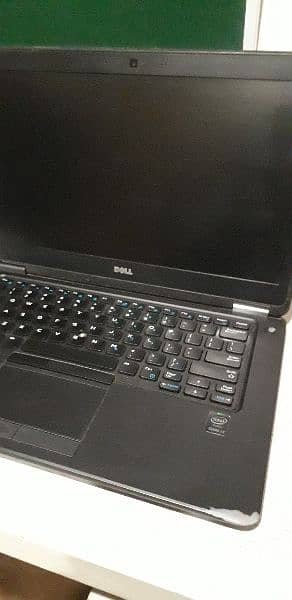 Dell Latitude E7450 1