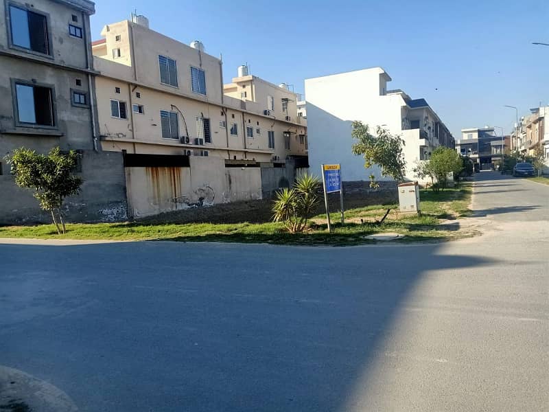 5 Marla 100 Series Full Possession Paid Plot For Sale in Platinum Block Park View City Lahore 18