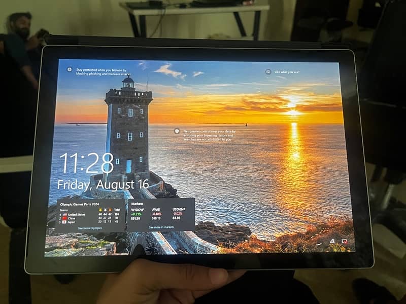 Microsoft surface pro 5 4