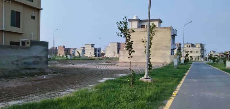 5 Marla Full Paid Plot For Sale In Platinum Block Park View City Lahore 1