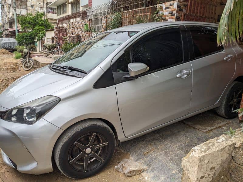 Toyota Vitz 2015 0