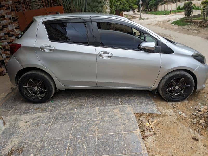 Toyota Vitz 2015 1