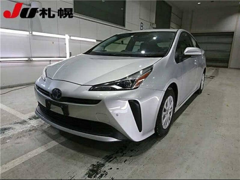 Verifiable 4 Grade Toyota Prius S Touring 2021 / 2024 1