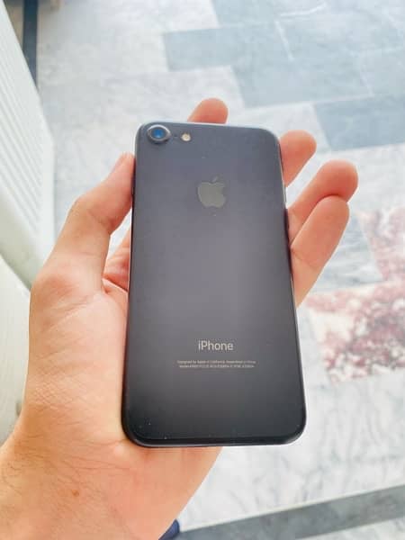 iphone 7 PTA Approved Black Colour 0