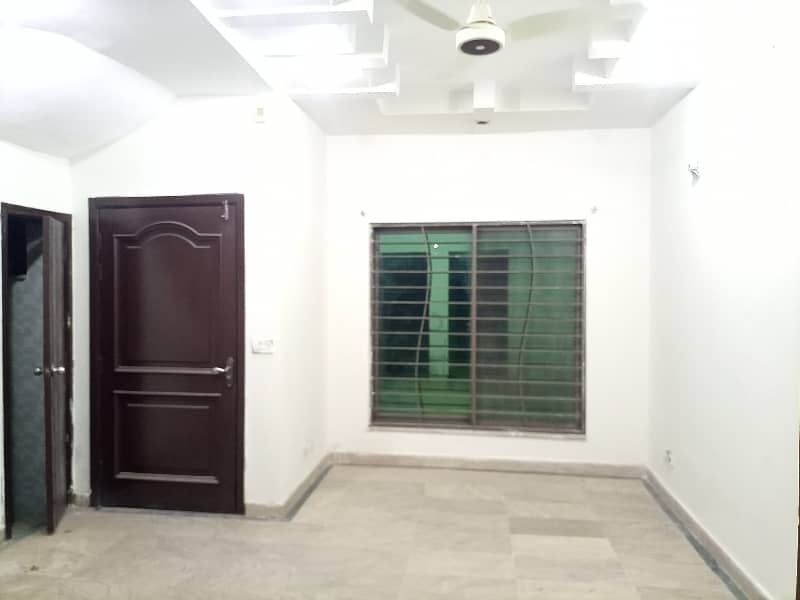 BEAUTIFUL HOUSE FOR RENT IN PARAGON CITY LAHORE 4