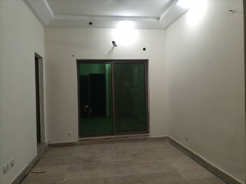 BEAUTIFUL HOUSE FOR RENT IN PARAGON CITY LAHORE 11