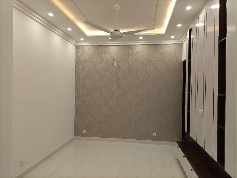 10 MARLA BRAND NEW HOUSE FOR RENT IN PARAGON CITY 17