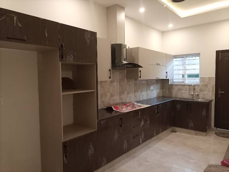 5 MARLA BEAUTIFUL HOUSE FOR RENT IN PARAGON CITY 7