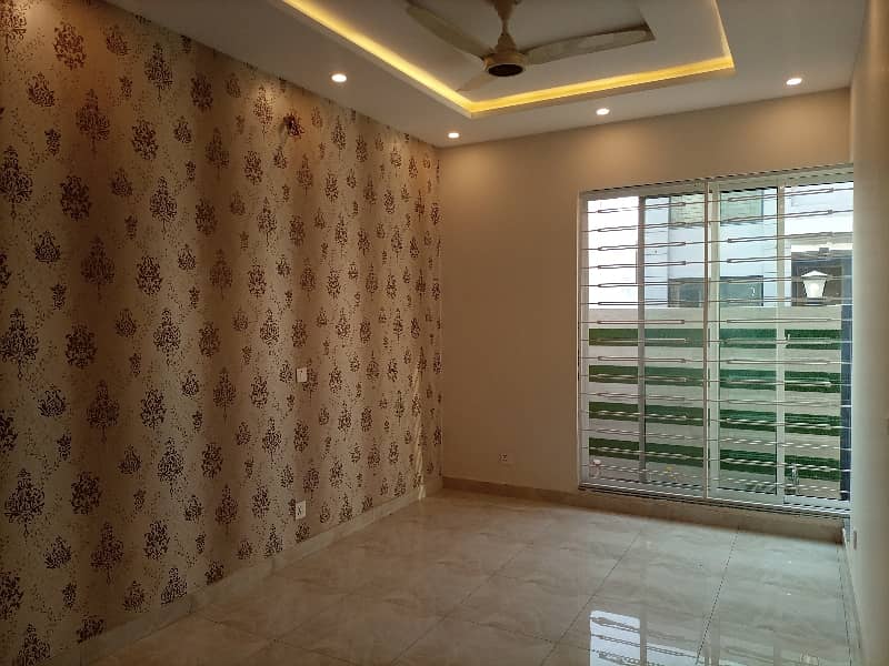 5 MARLA BEAUTIFUL HOUSE FOR RENT IN PARAGON CITY 8